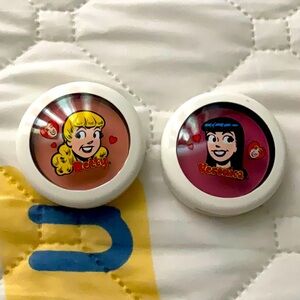 MAC Archie’s girls blushes in Cream Soda and Prom Princess. New without box.